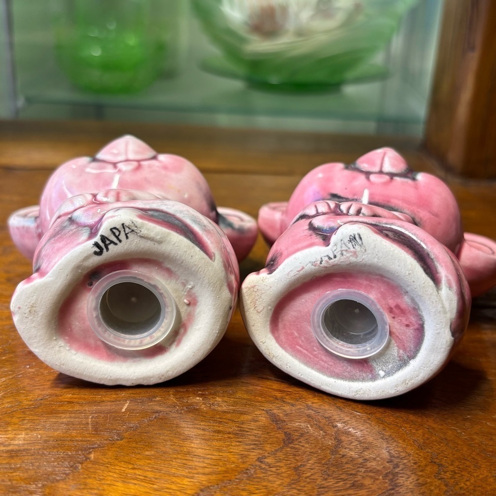 Vintage made in Japan anthropomorphic mouse salt and pepper shakers in pink - Picture 8 of 10